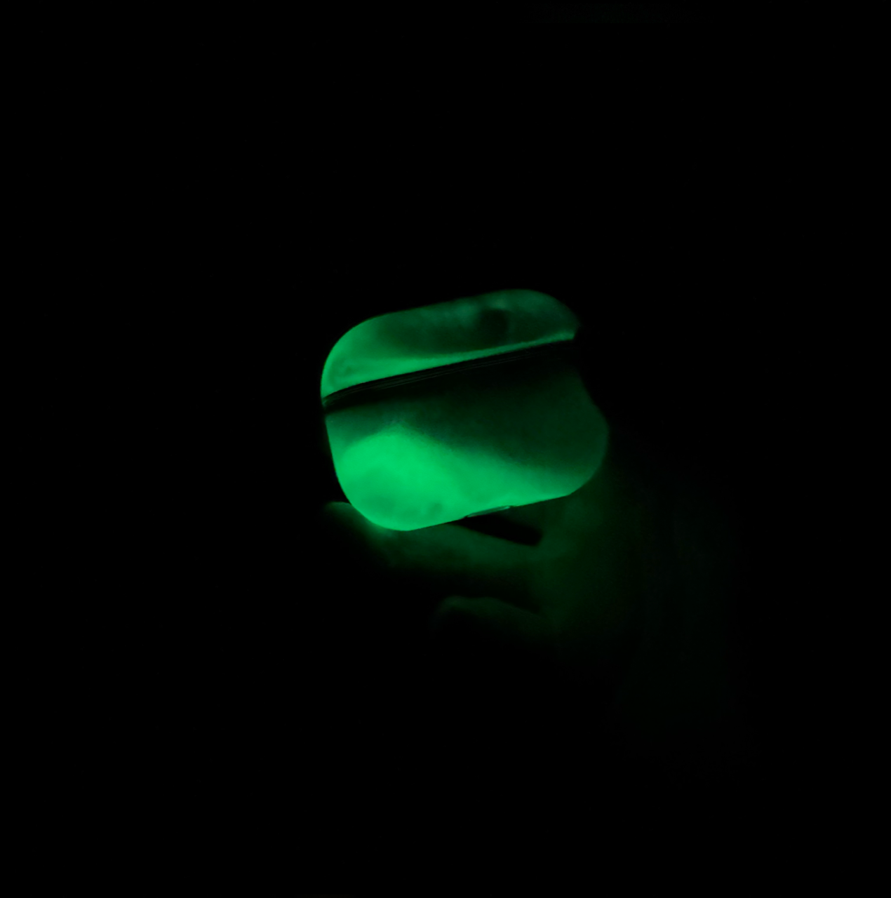 Lumashell airpod Case Green